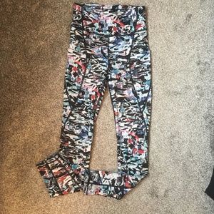 EUC lululemon break free tight 25” culture clash starlight black size 4